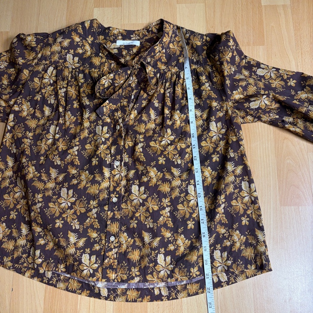 Chic Floral Button-Up Blouse - image 13